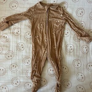 COPY - Bamboo smiley footies